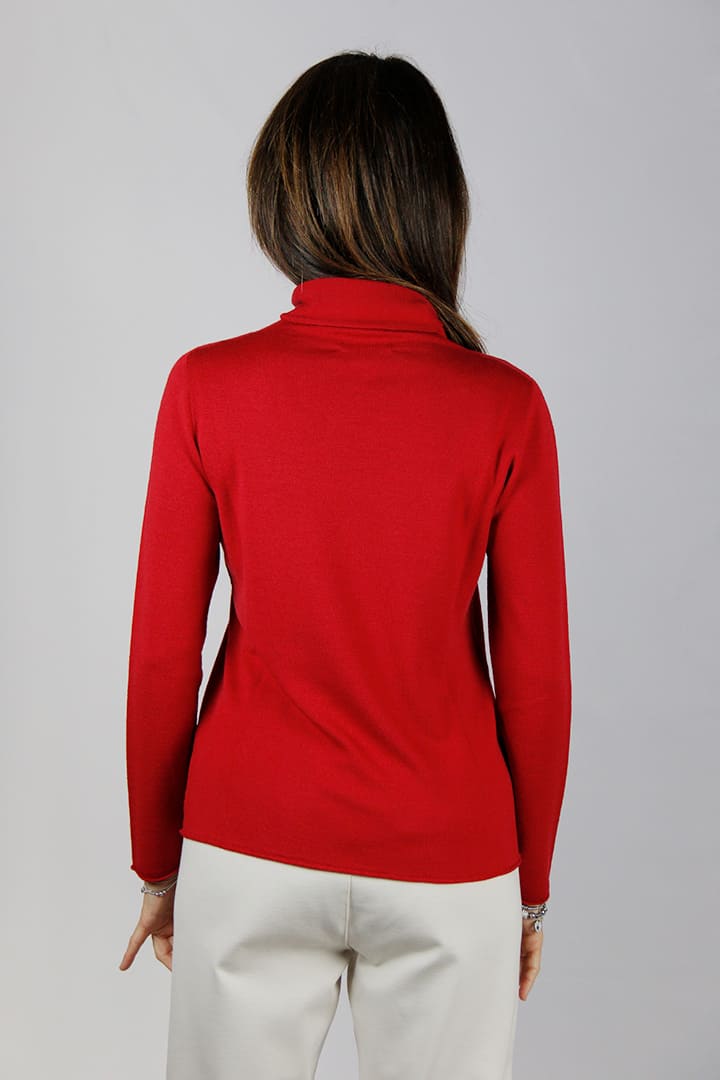 Maglia collo alto semi aderente in fibra naturale di pura lana merinos colore rosso - immagine 4