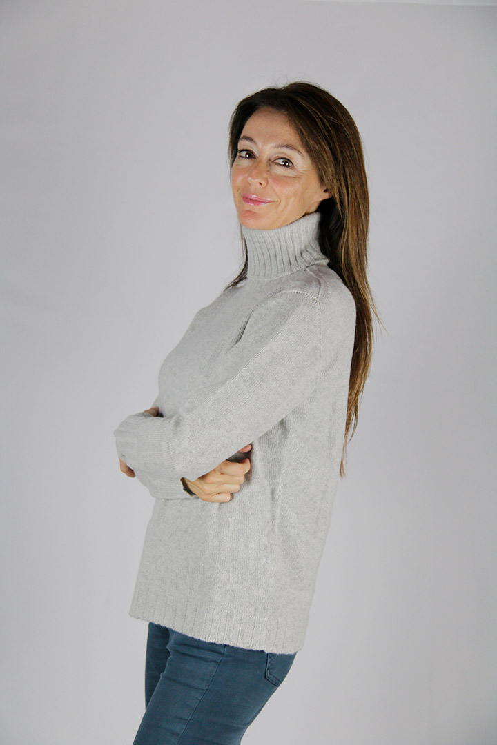 Maglia in puro cashmere grigio perla