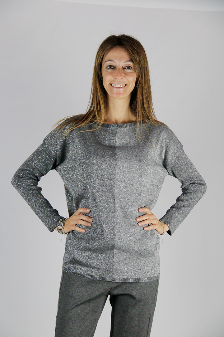 Maglia over in misto lana colore grigio con lurex - immagine 2