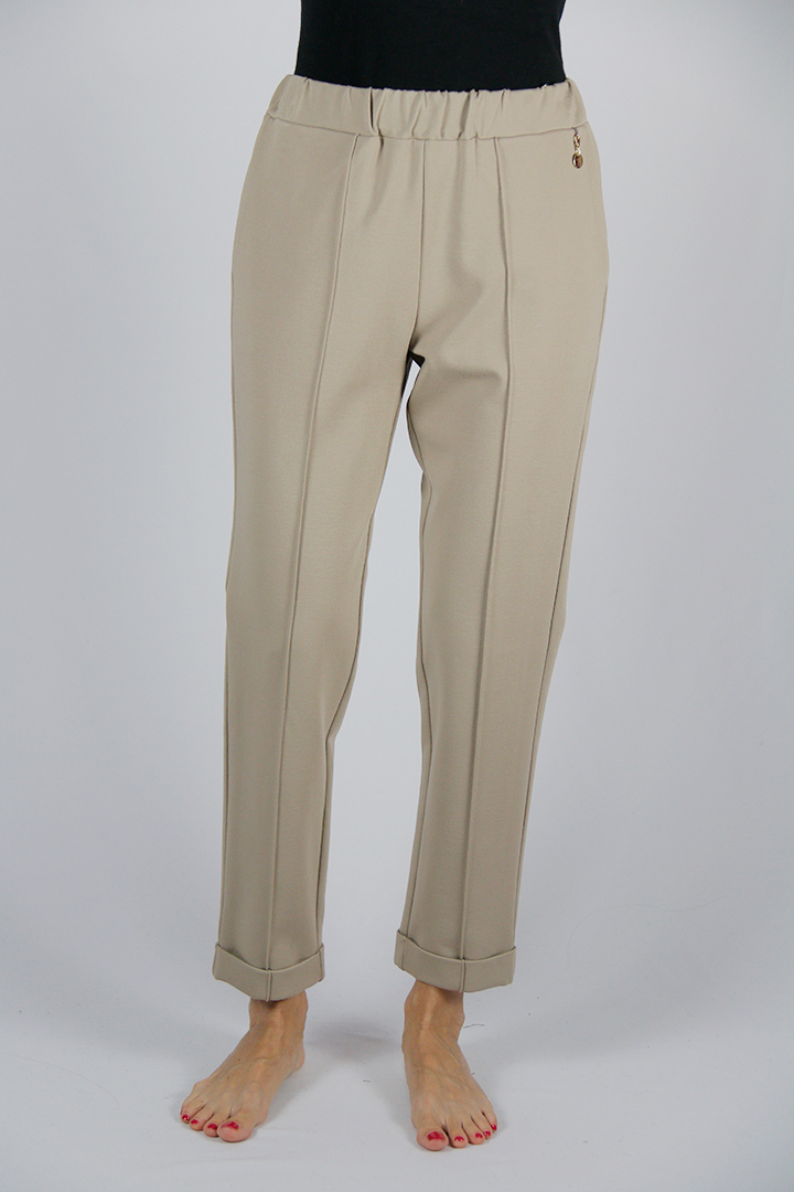 Pantalone colore avorio in tessuto elasticizzato con elastico in vita - immagine 5