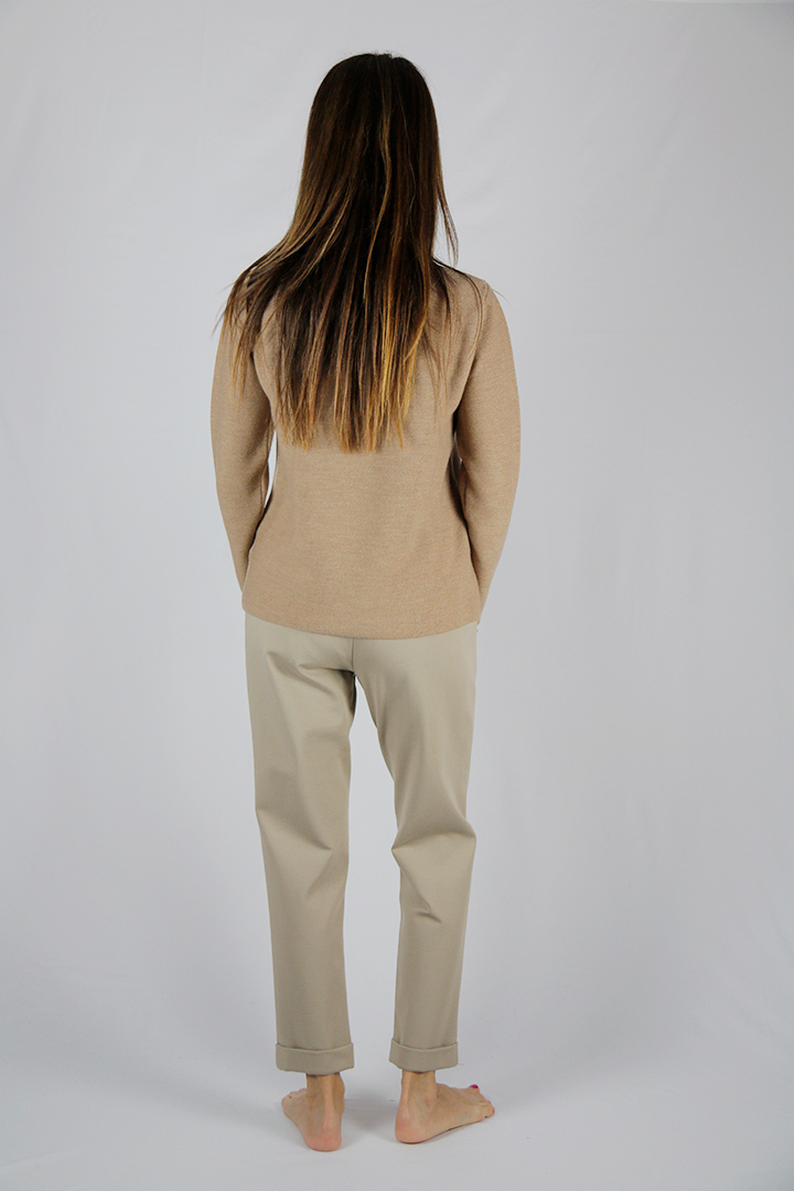 Pantalone colore avorio in tessuto elasticizzato con elastico in vita - immagine 3