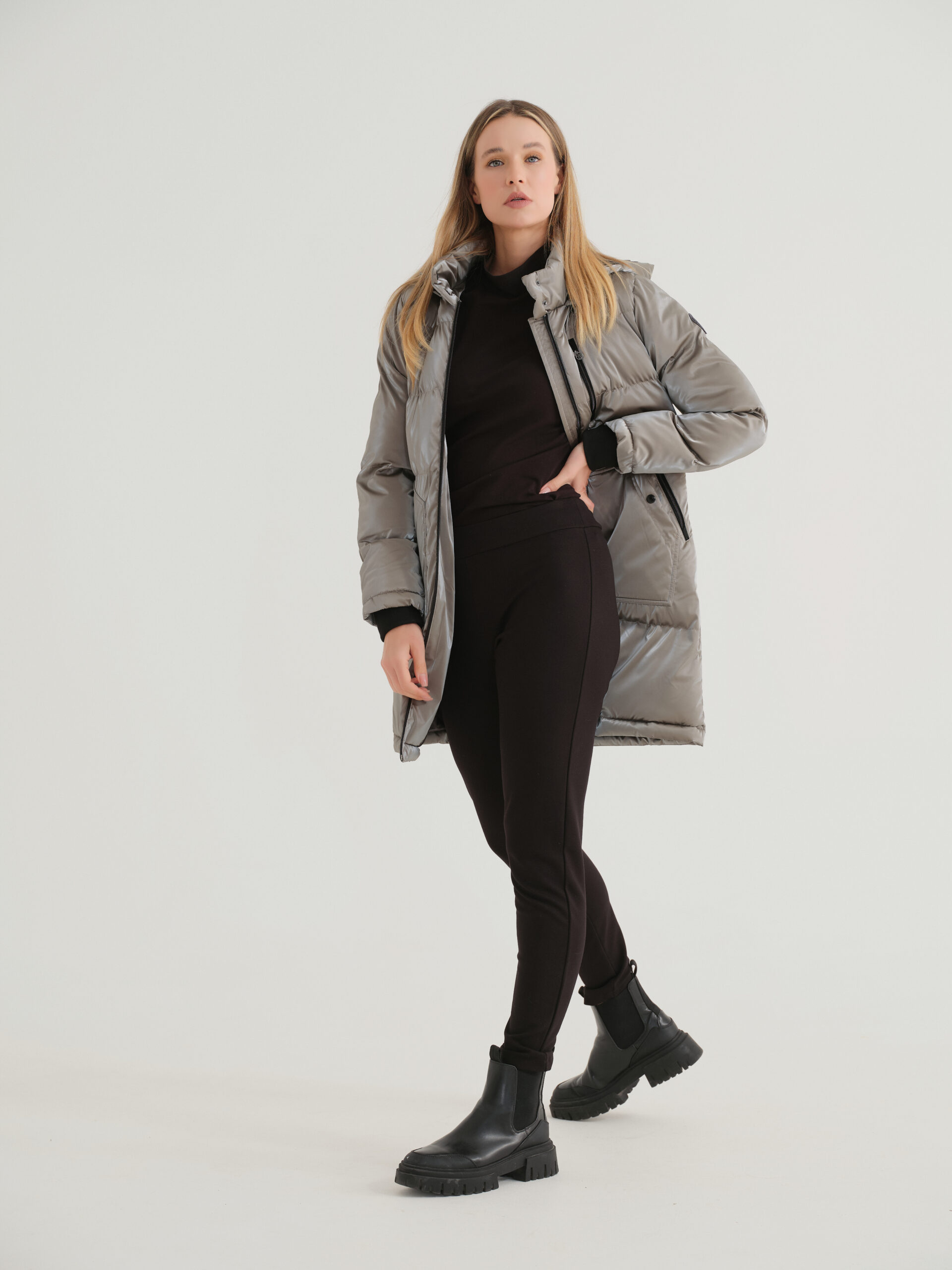 Giaccone lungo in tessuto cangiante colore taupe Dolcezza collection - immagine 11
