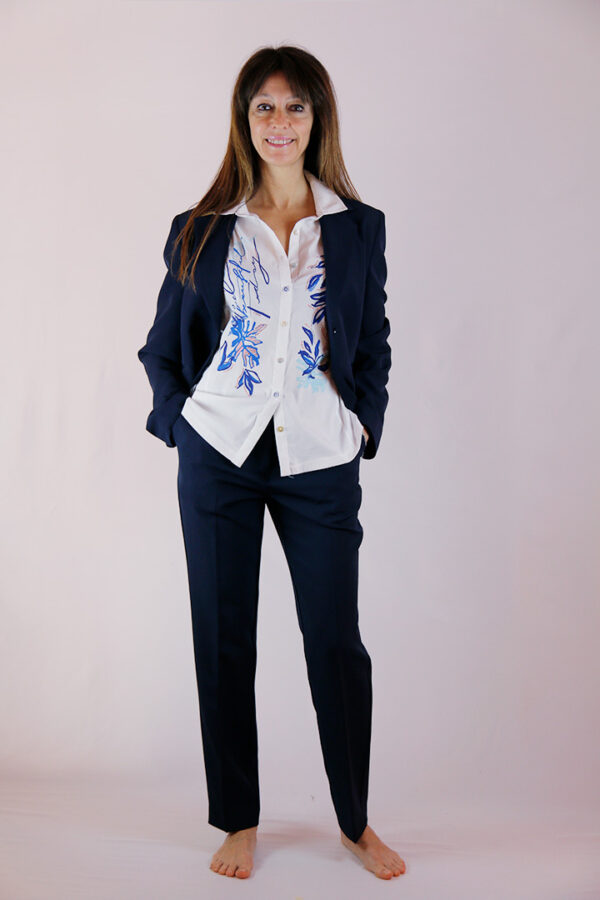 Tailleur blu donna elegante - immagine 4