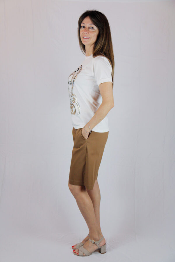 T-Shirt Viso Ricamato Elegante - immagine 2