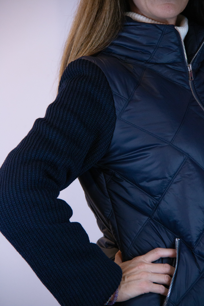 Giaccone lungo blu donna maniche in maglia - immagine 9