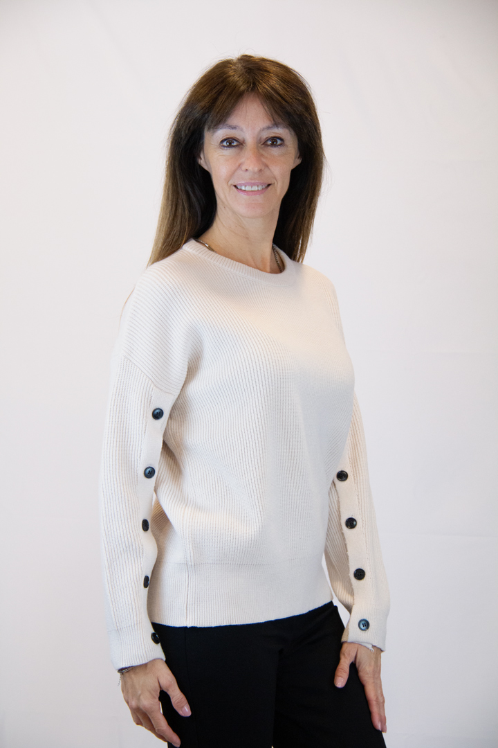 Maglia girocollo bottoncini maniche colore ecrù