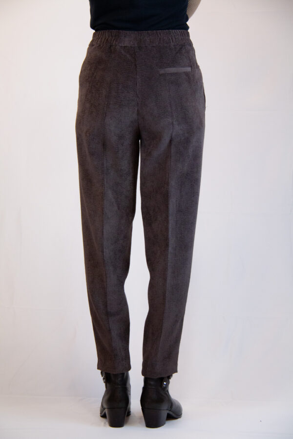 Pantalone velluto colore moro - immagine 4