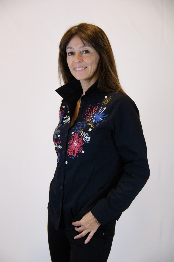 Camicia Dolcezza ricami artistici - immagine 4