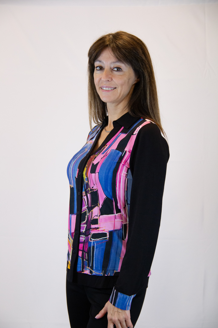 Camicia scollo V artistica - immagine 2