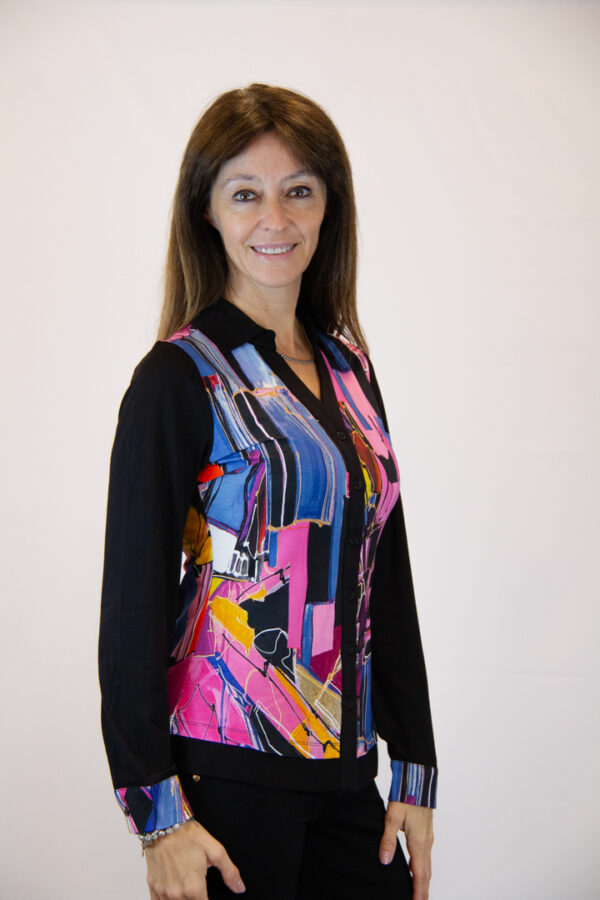 Camicia scollo V artistica