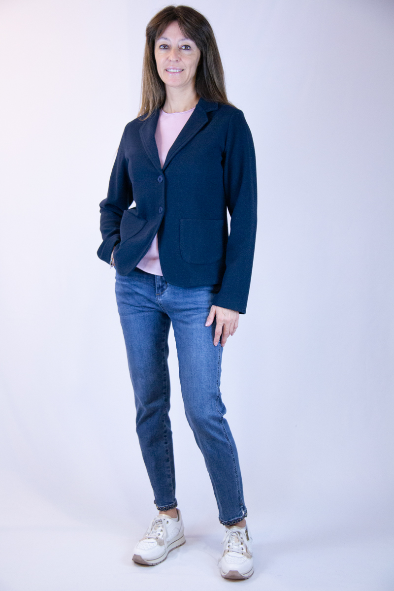 Giacca blu in caldo tessuto elasticizzato - immagine 2