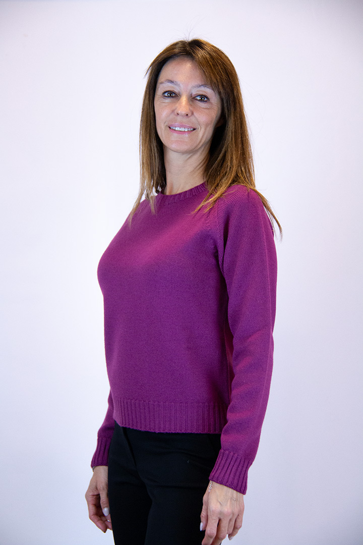 Maglia in lana merinos colore vinaccia - immagine 2